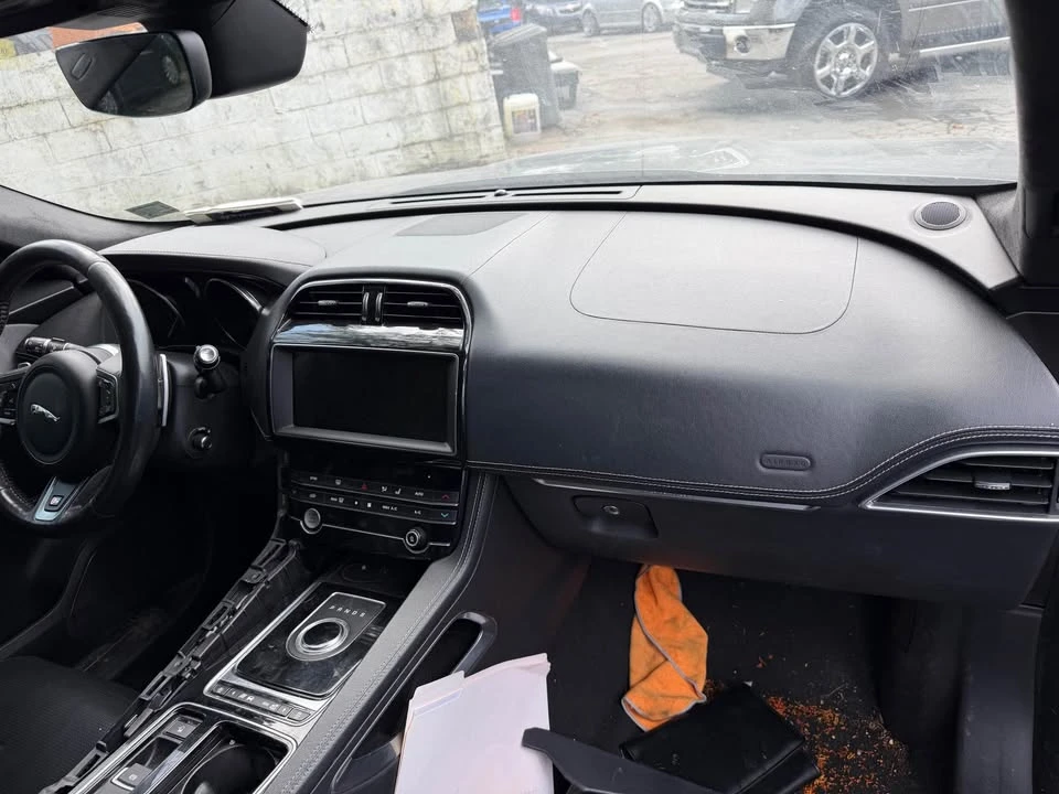 2020 Jaguar F-Pace SVR - Image 8 of 8