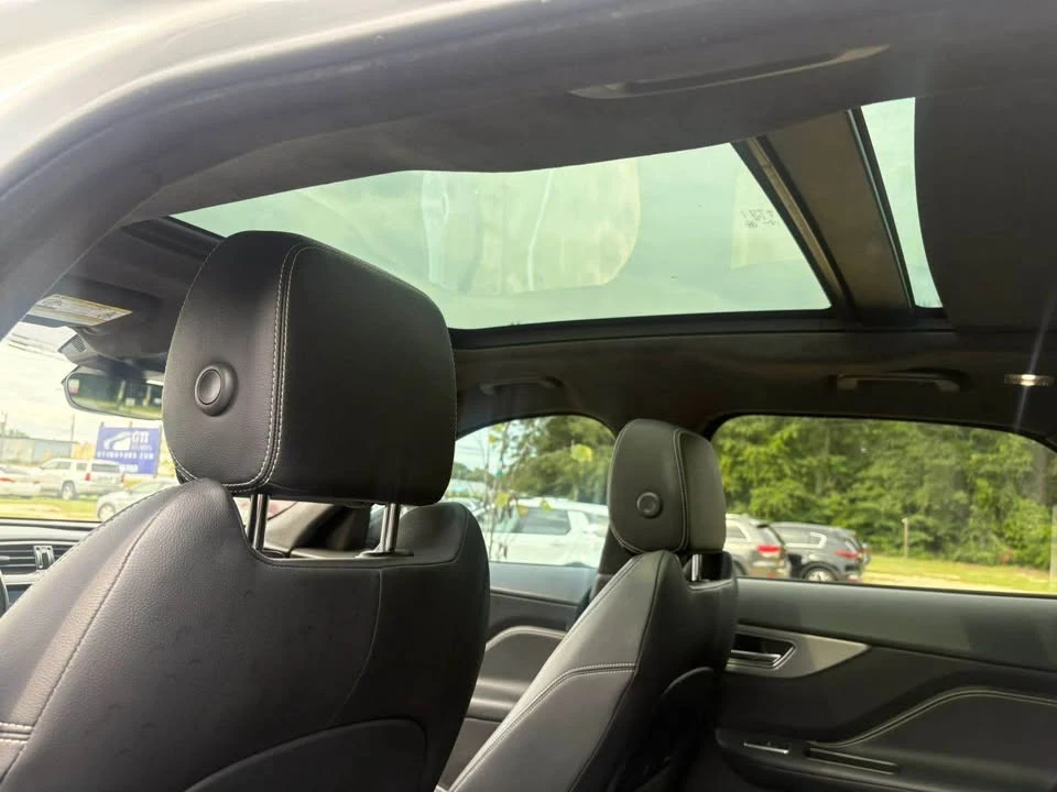 2020 Jaguar F-Pace SVR - Image 12 of 15