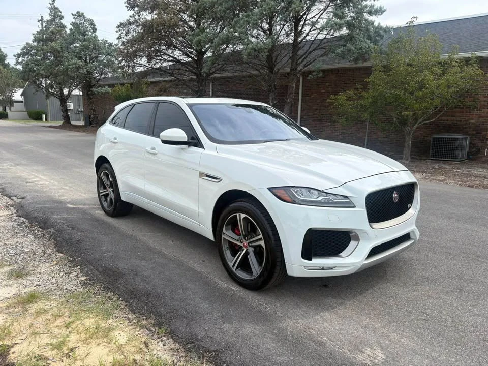 2020 Jaguar F-Pace SVR - Image 7 of 15