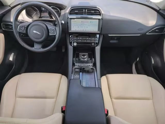 2020 Jaguar F-Pace - Image 6 of 10