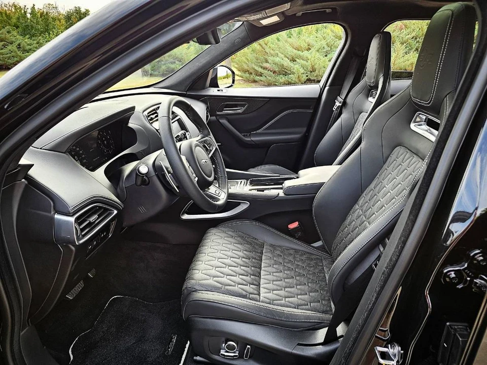 2020 Jaguar F-Pace SVR - Image 7 of 9