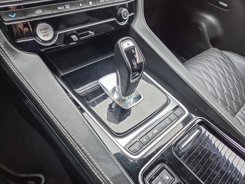 2020 Jaguar F-Pace SVR - Image 13 of 20