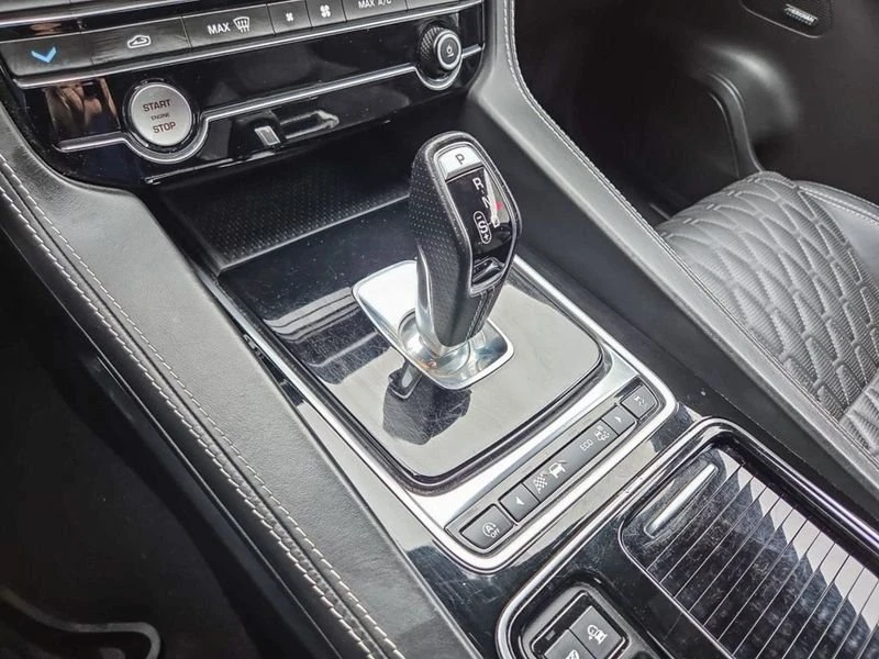 2020 Jaguar F-Pace SVR - Image 13 of 20