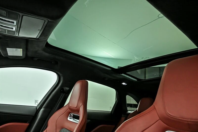 2020 Jaguar F-Pace SVR - Image 21 of 21