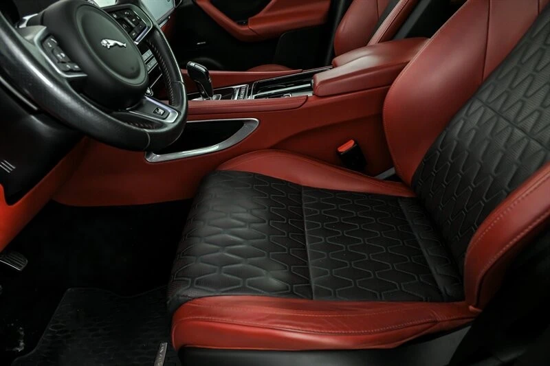 2020 Jaguar F-Pace SVR - Image 19 of 21