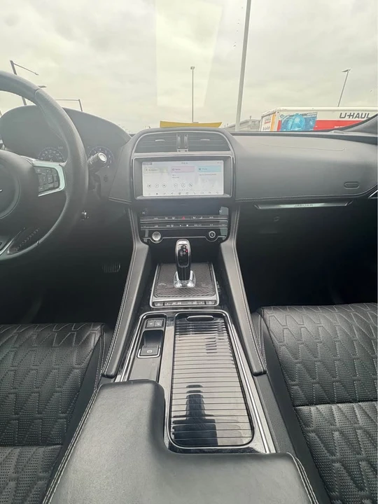 2020 Jaguar F-Pace SVR - Image 7 of 12