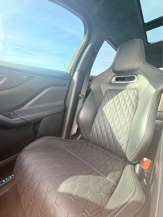 2020 Jaguar F-Pace SVR - Image 14 of 15