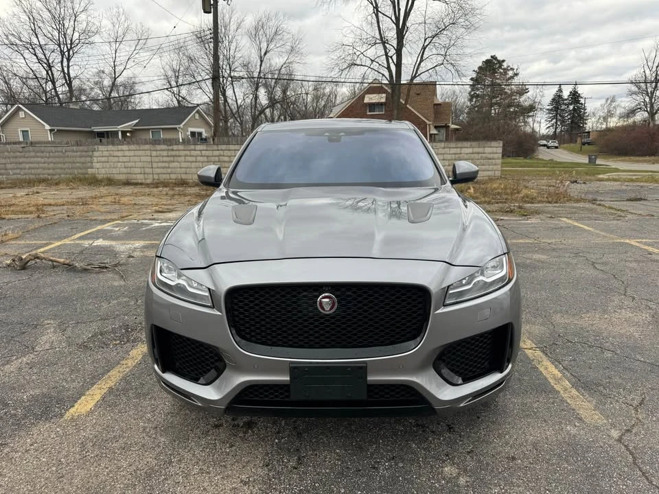 2020 Jaguar F-Pace - Image 2 of 14
