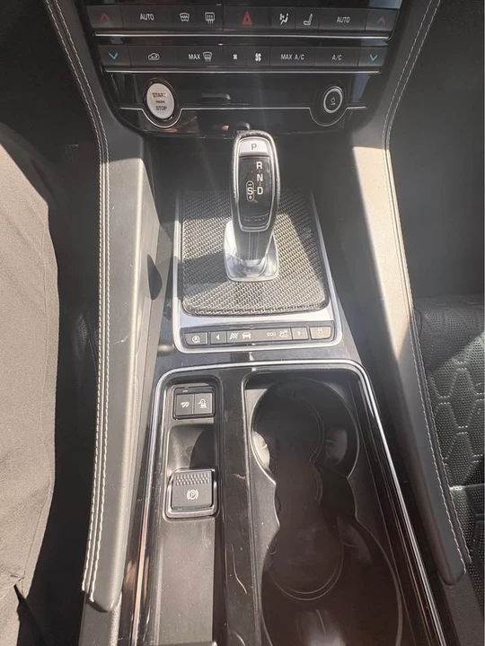 2020 Jaguar F-Pace SVR - Image 13 of 15