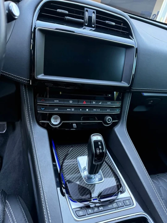 2020 Jaguar F-Pace SVR - Image 6 of 8
