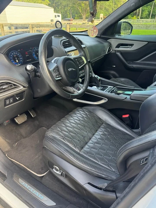 2020 Jaguar F-Pace SVR - Image 7 of 11
