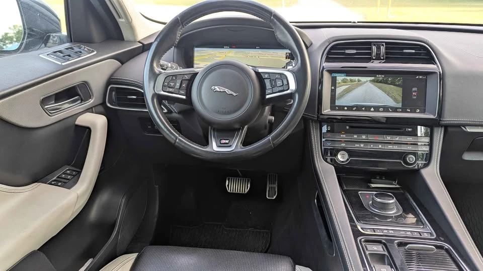 2020 Jaguar F-Pace SVR - Image 17 of 20