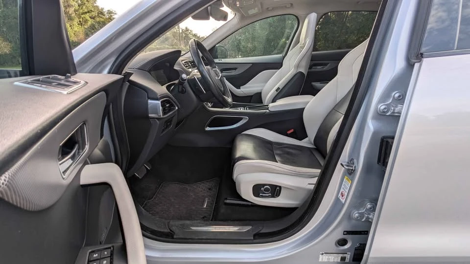2020 Jaguar F-Pace SVR - Image 14 of 20