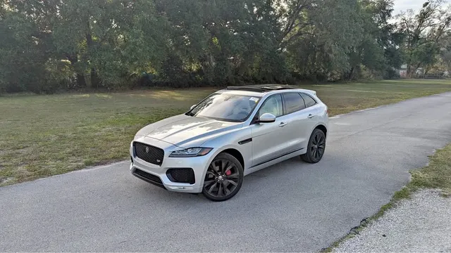 2020 Jaguar F-PACE SVR Sport Utility 4D