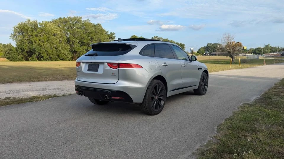 2020 Jaguar F-Pace SVR - Image 5 of 20
