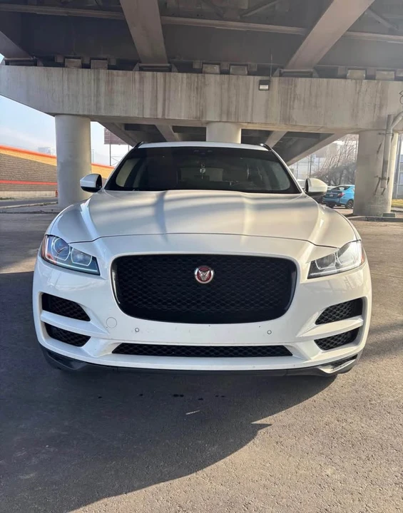 2020 Jaguar F-Pace - Image 3 of 10