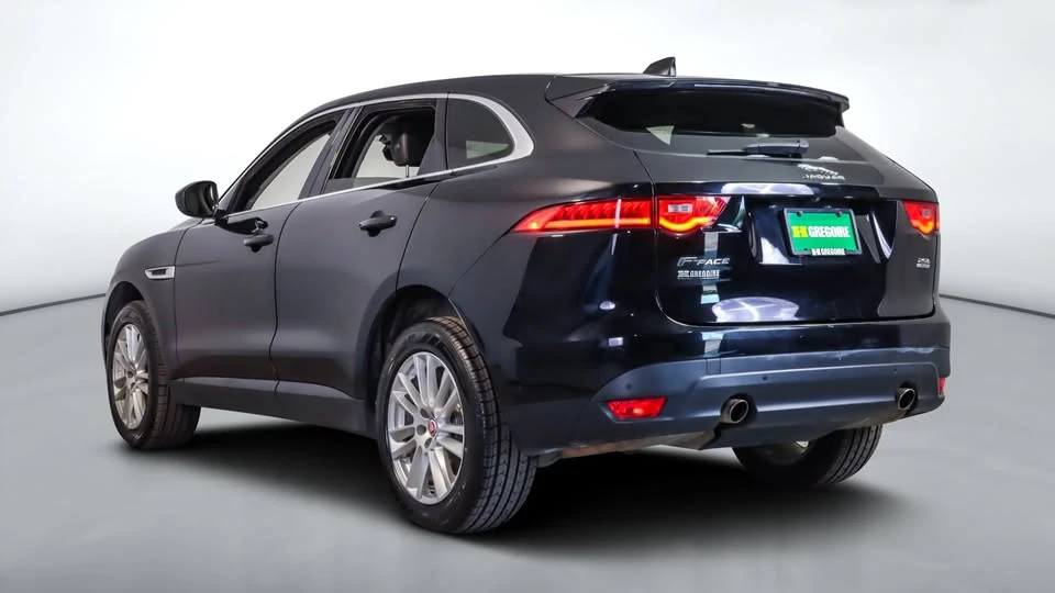 2020 Jaguar F-Pace - Image 7 of 20