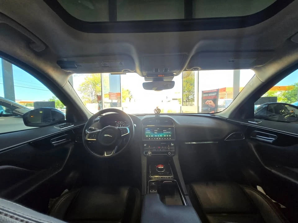 2020 Jaguar F-Pace - Image 9 of 16