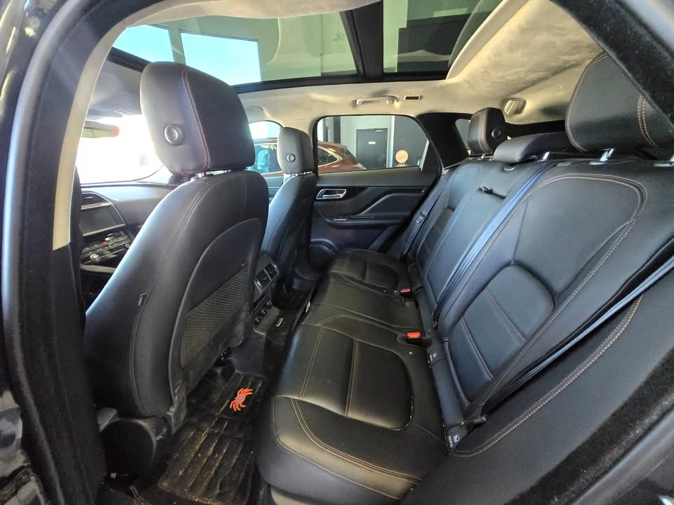 2020 Jaguar F-Pace - Image 15 of 16