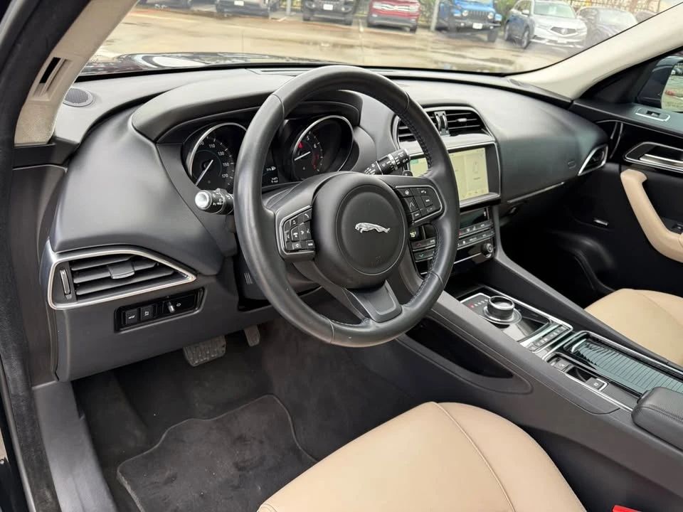 2020 Jaguar F-Pace - Image 8 of 20