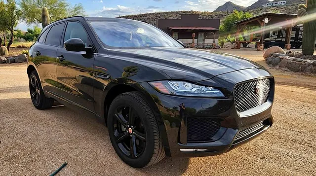 2020 Jaguar F-Pace 25t Checkered Flag Limited Edition