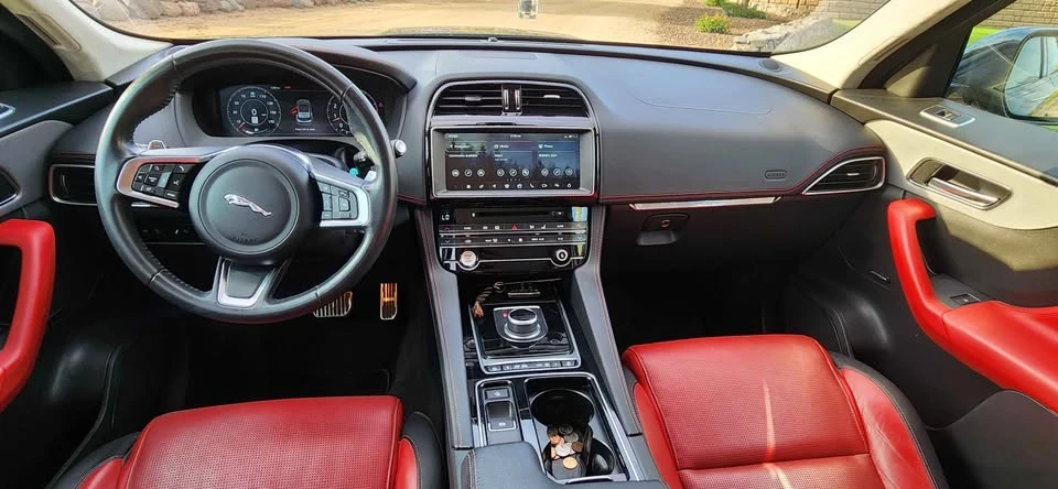2020 Jaguar F-Pace - Image 5 of 8