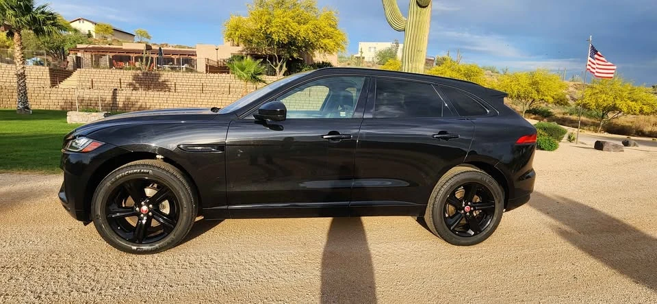 2020 Jaguar F-Pace - Image 3 of 8