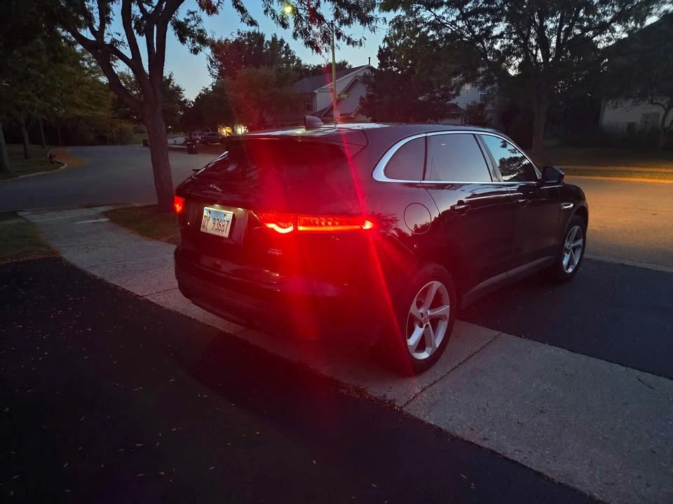 2020 Jaguar F-Pace - Image 7 of 10