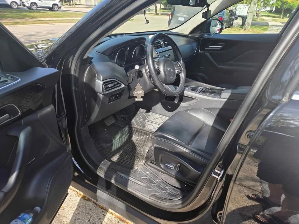 2020 Jaguar F-Pace - Image 10 of 10