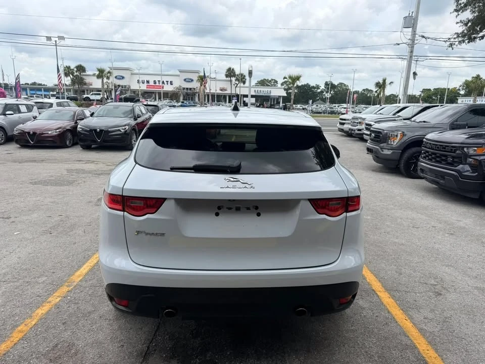 2020 Jaguar F-Pace - Image 5 of 20