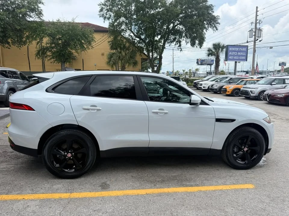 2020 Jaguar F-Pace - Image 4 of 20
