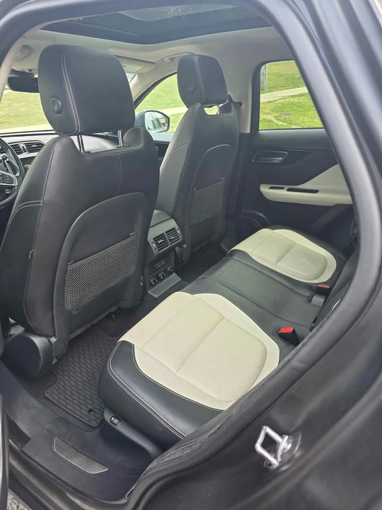 2020 Jaguar F-Pace - Image 3 of 8
