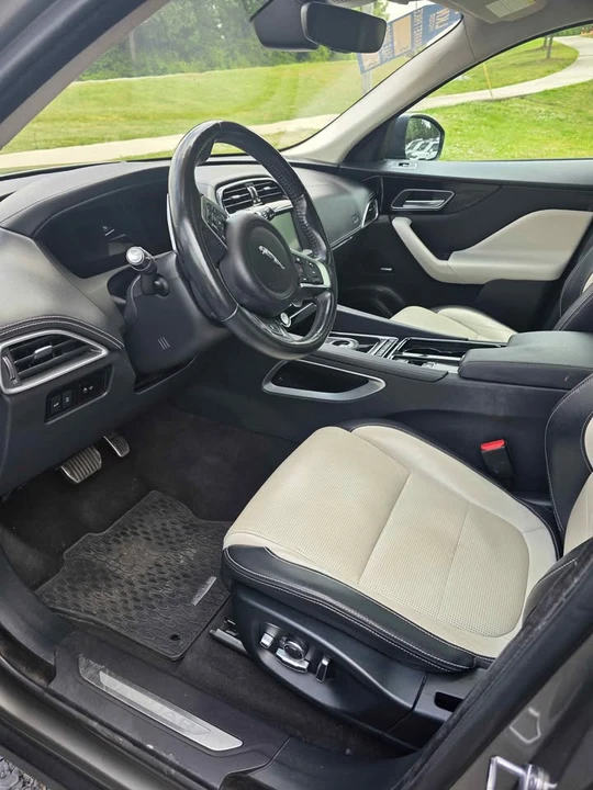 2020 Jaguar F-Pace - Image 2 of 8