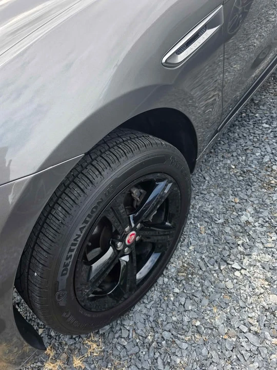 2020 Jaguar F-Pace - Image 4 of 8