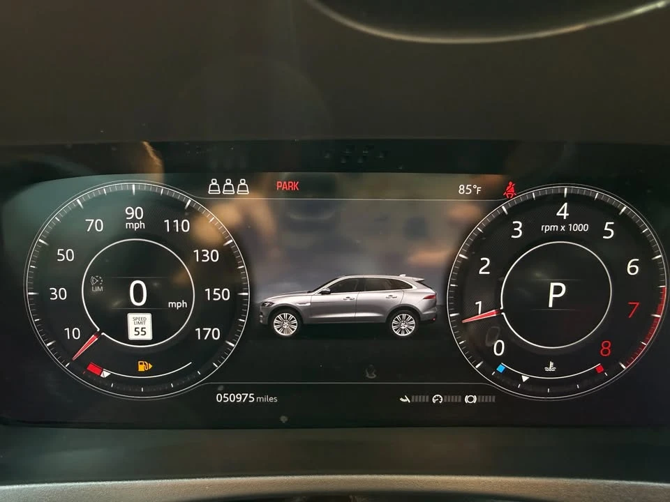 2020 Jaguar F-Pace - Image 5 of 11