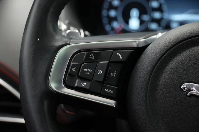 2020 Jaguar F-Pace - Image 20 of 21