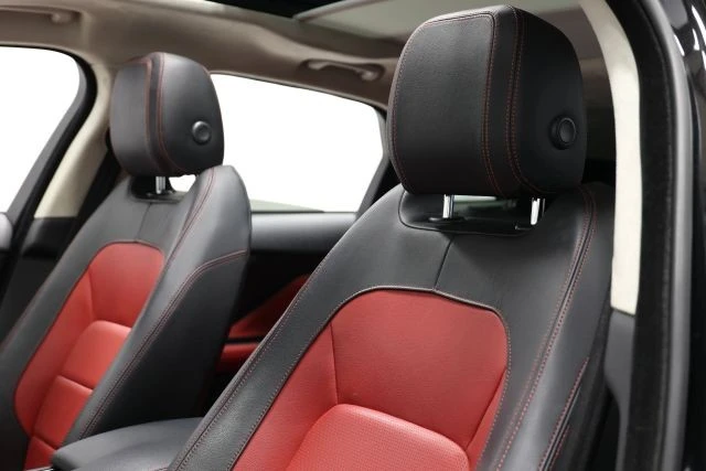 2020 Jaguar F-Pace - Image 15 of 21