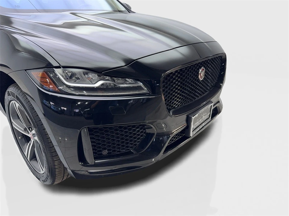 2020 Jaguar F-Pace - Image 17 of 21