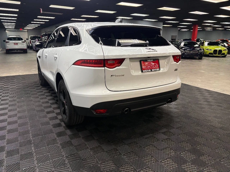 2020 Jaguar F-Pace - Image 9 of 12
