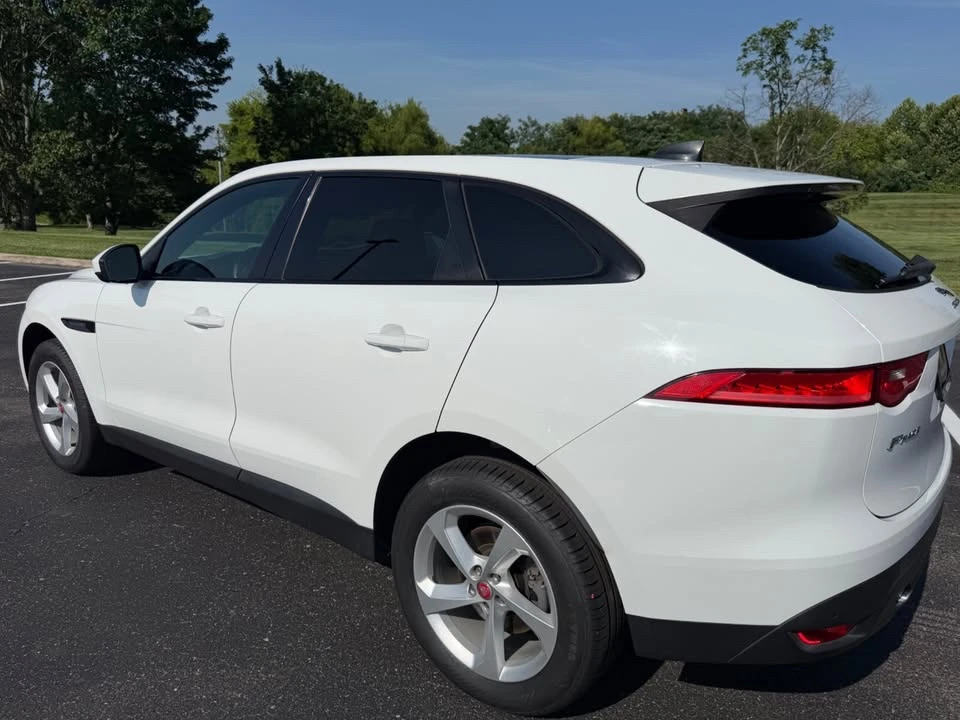 2020 Jaguar F-Pace - Image 4 of 17