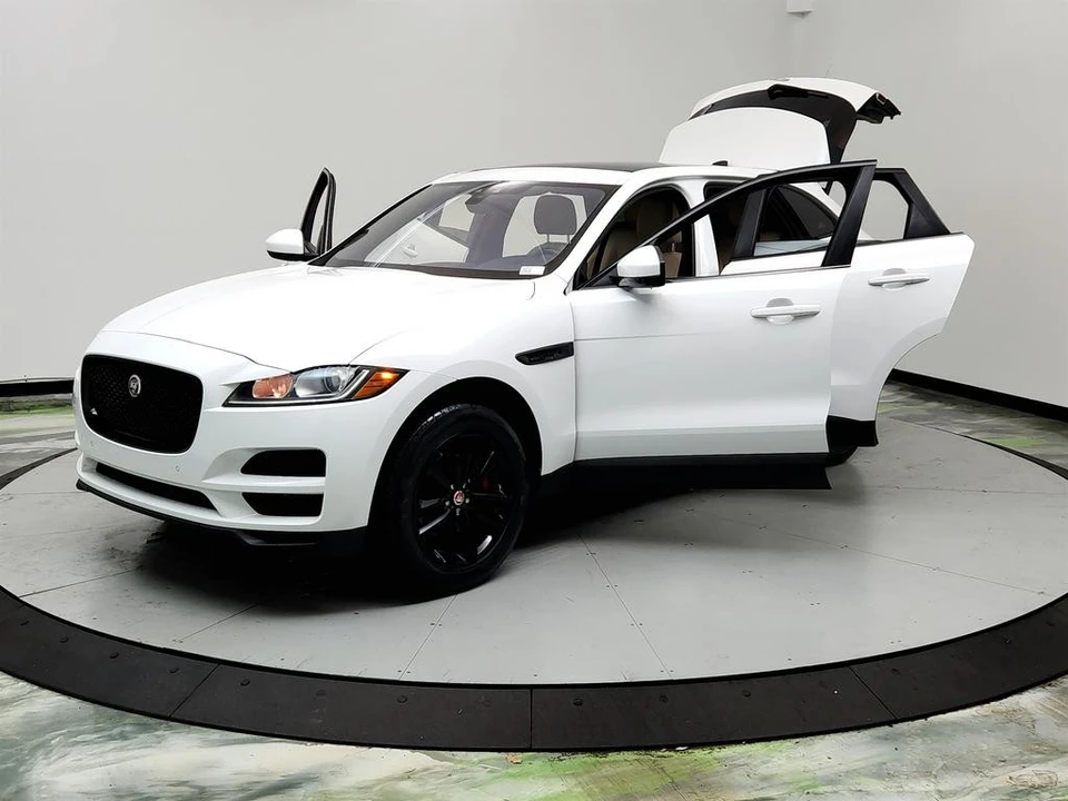 2020 Jaguar F-Pace - Image 9 of 21
