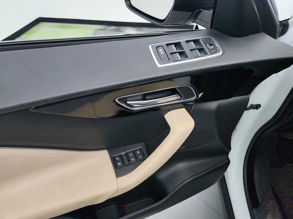 2020 Jaguar F-Pace - Image 21 of 21