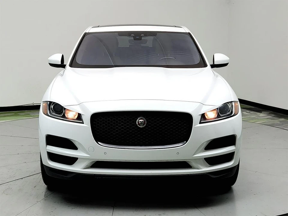 2020 Jaguar F-Pace - Image 2 of 21