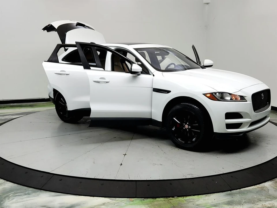 2020 Jaguar F-Pace - Image 10 of 21