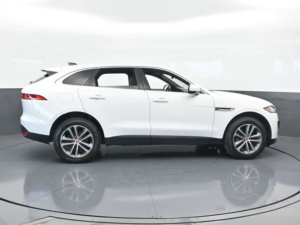 2020 Jaguar F-Pace - Image 7 of 12