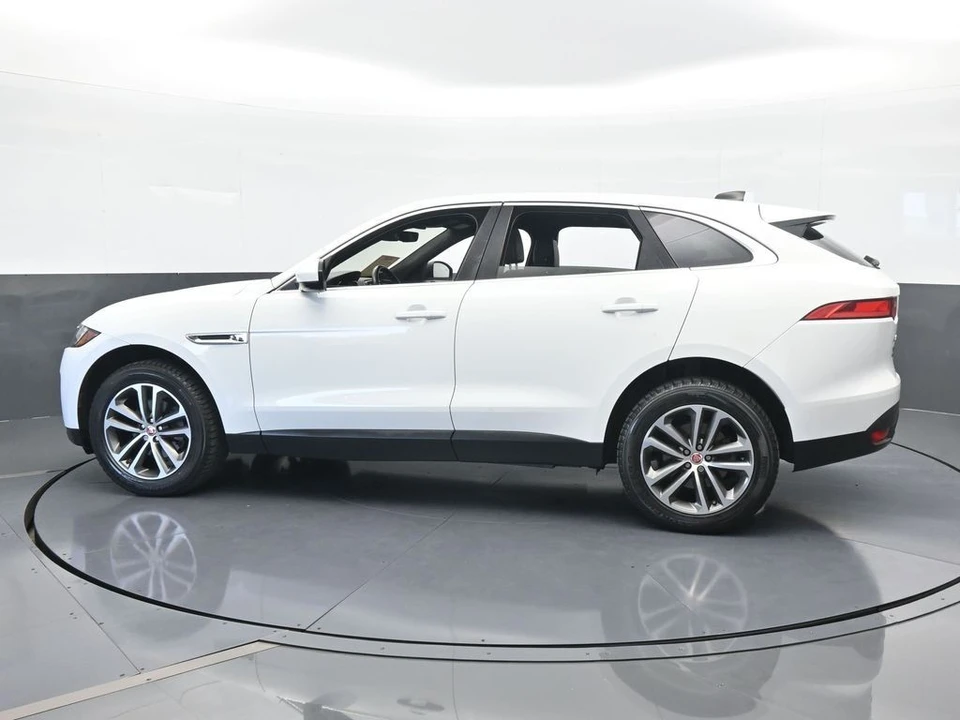 2020 Jaguar F-Pace - Image 3 of 12