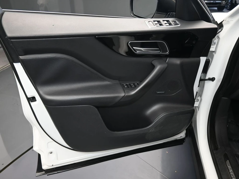2020 Jaguar F-Pace - Image 12 of 12