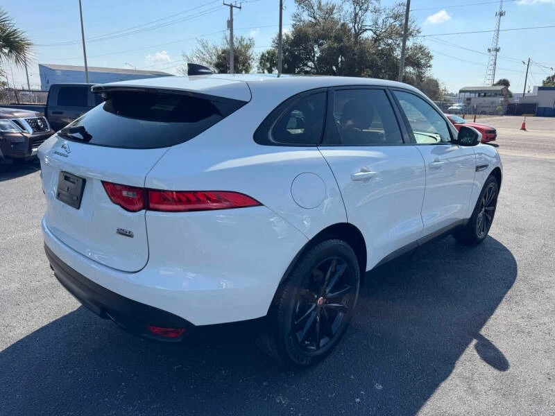 2020 Jaguar F-Pace - Image 5 of 19