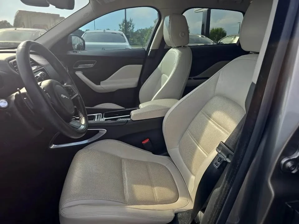 2020 Jaguar F-Pace - Image 4 of 6
