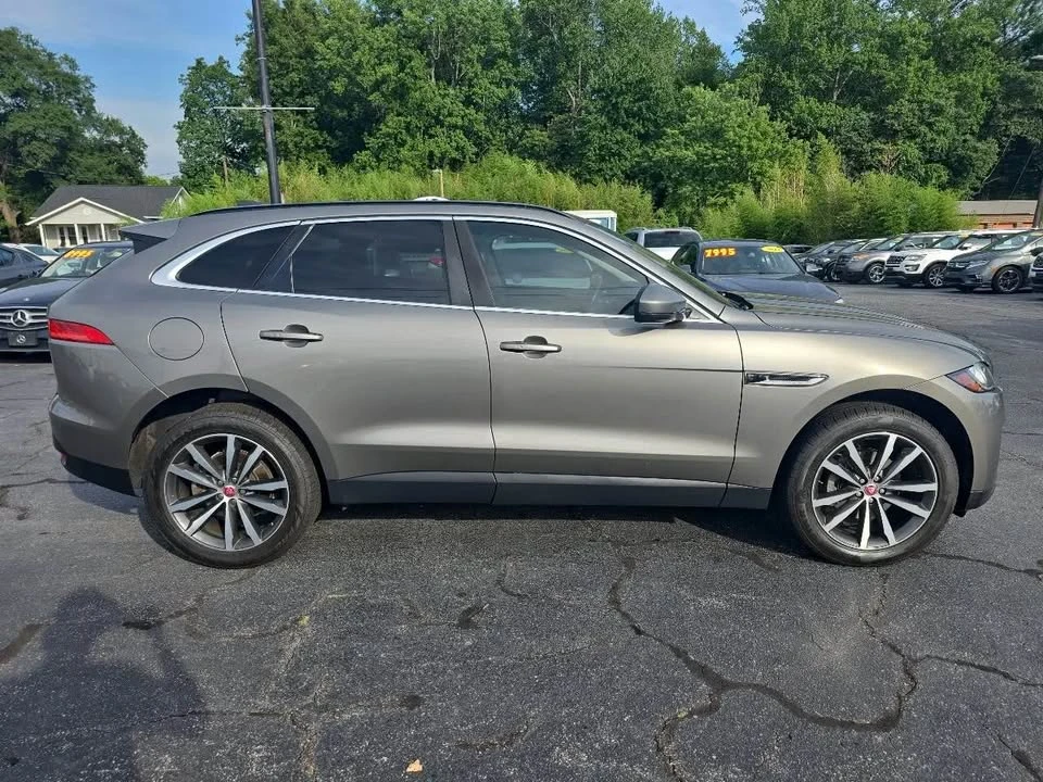 2020 Jaguar F-Pace - Image 3 of 6